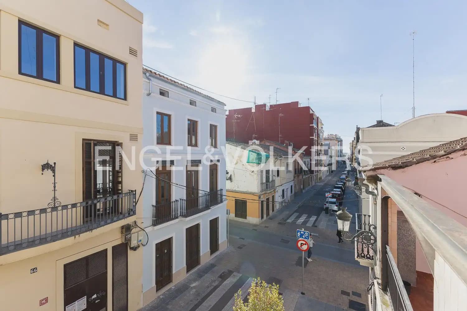 2 bedroom Flat for rent in Valencia city - € 1,500 (Ref: 9897824)