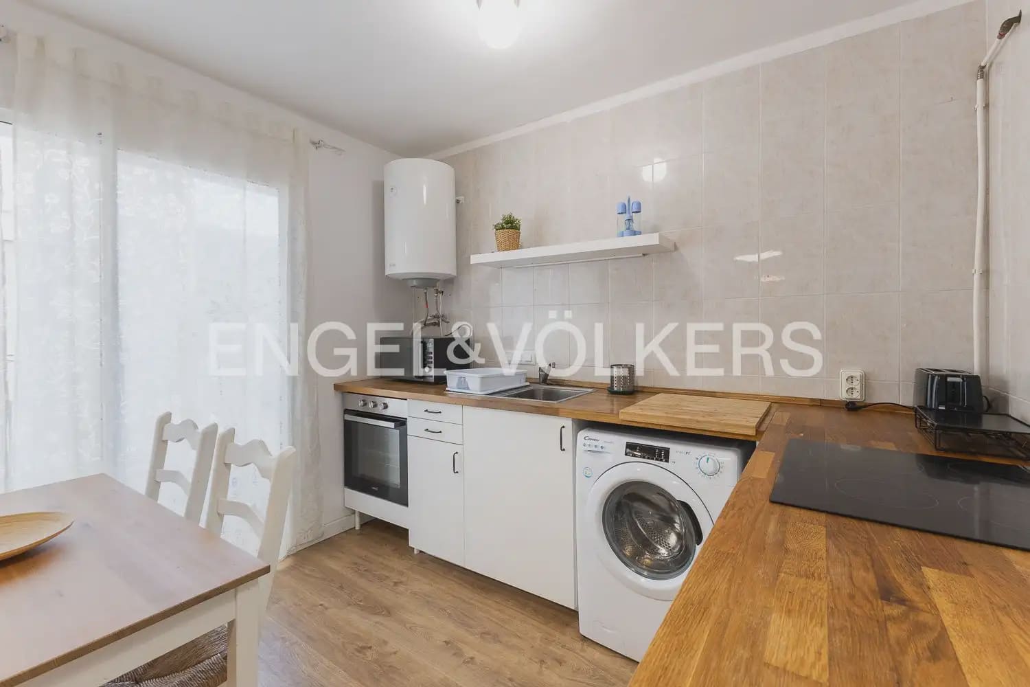 2 bedroom Flat for rent in Valencia city - € 1,500 (Ref: 9897824)