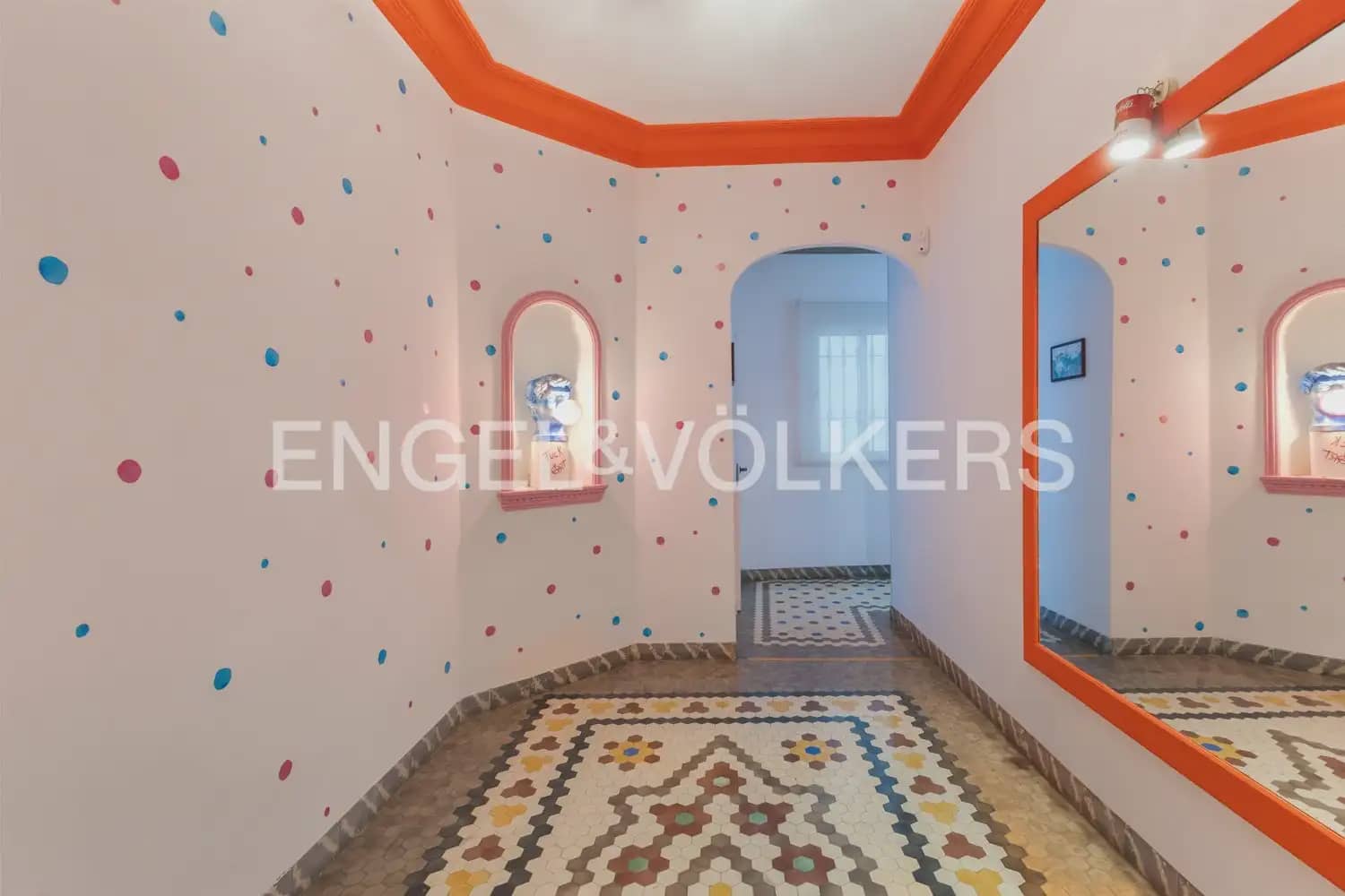 2 makuuhuone Asunto vuokrattavana paikassa Valencia kaupunki - 2 200 € (Ref: 9897826)