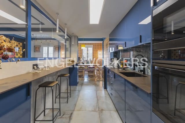 Appartement de 2 chambres à louer à Morvedre, Valence ville - 2 200 € (Ref: 9897826)