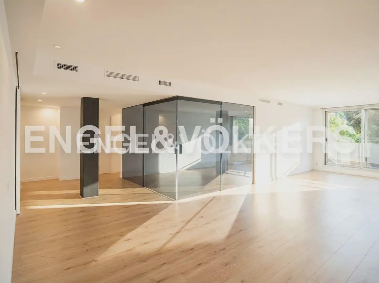 Piso de 4 habitaciones en Castelló de la Plana en venta con garaje - 360.000 € (Ref: 9897827)