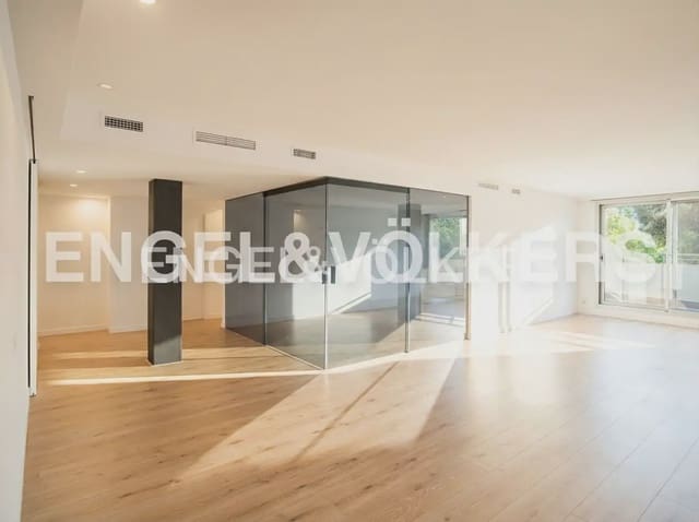Piso de 4 habitaciones en Centro, Castelló de la Plana en venta con garaje - 360.000 € (Ref: 9897827)