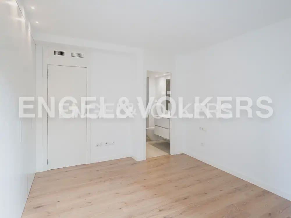 Piso de 4 habitaciones en Castelló de la Plana en venta con garaje - 360.000 € (Ref: 9897827)