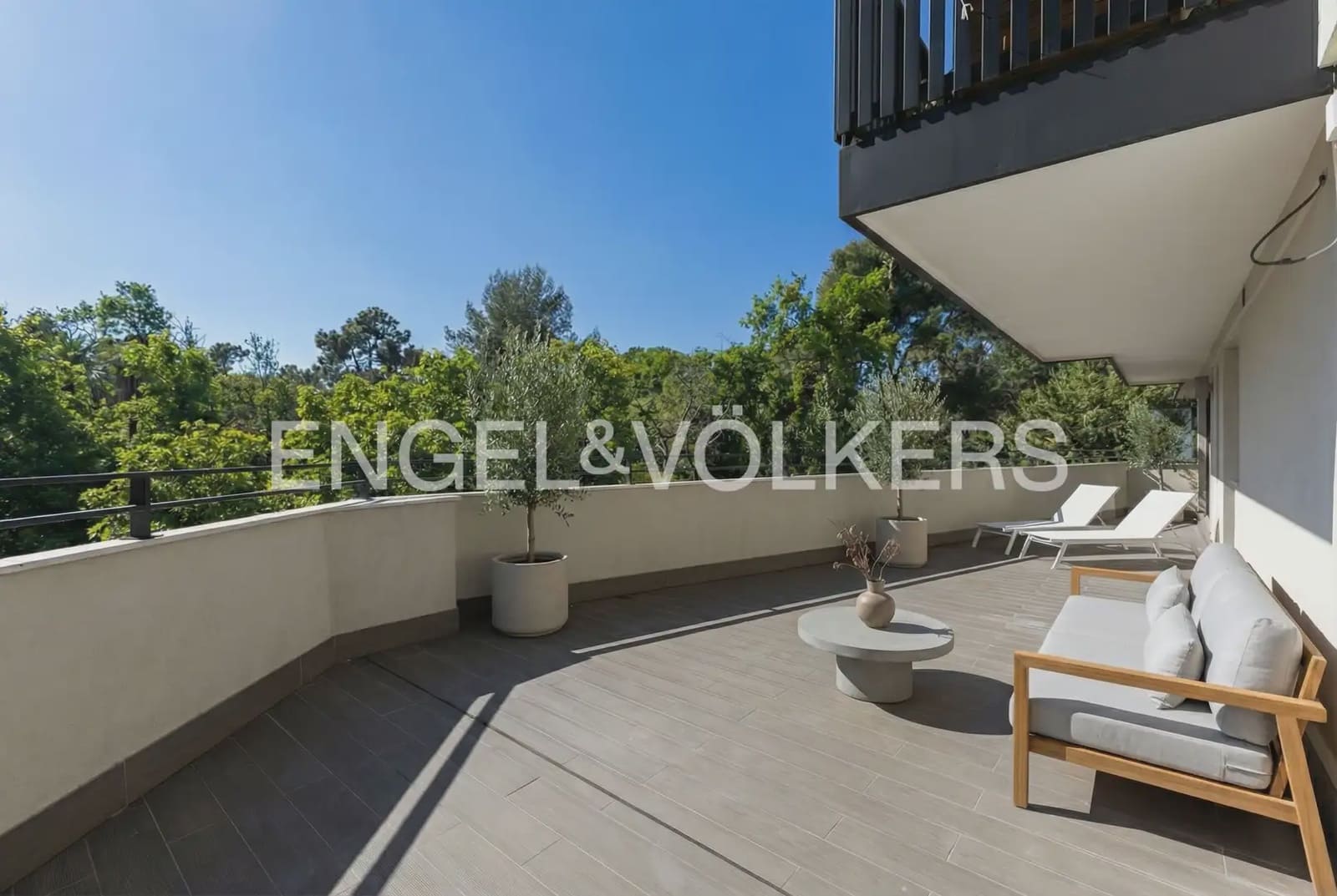 Piso de 4 habitaciones en Castelló de la Plana en venta con garaje - 360.000 € (Ref: 9897827)