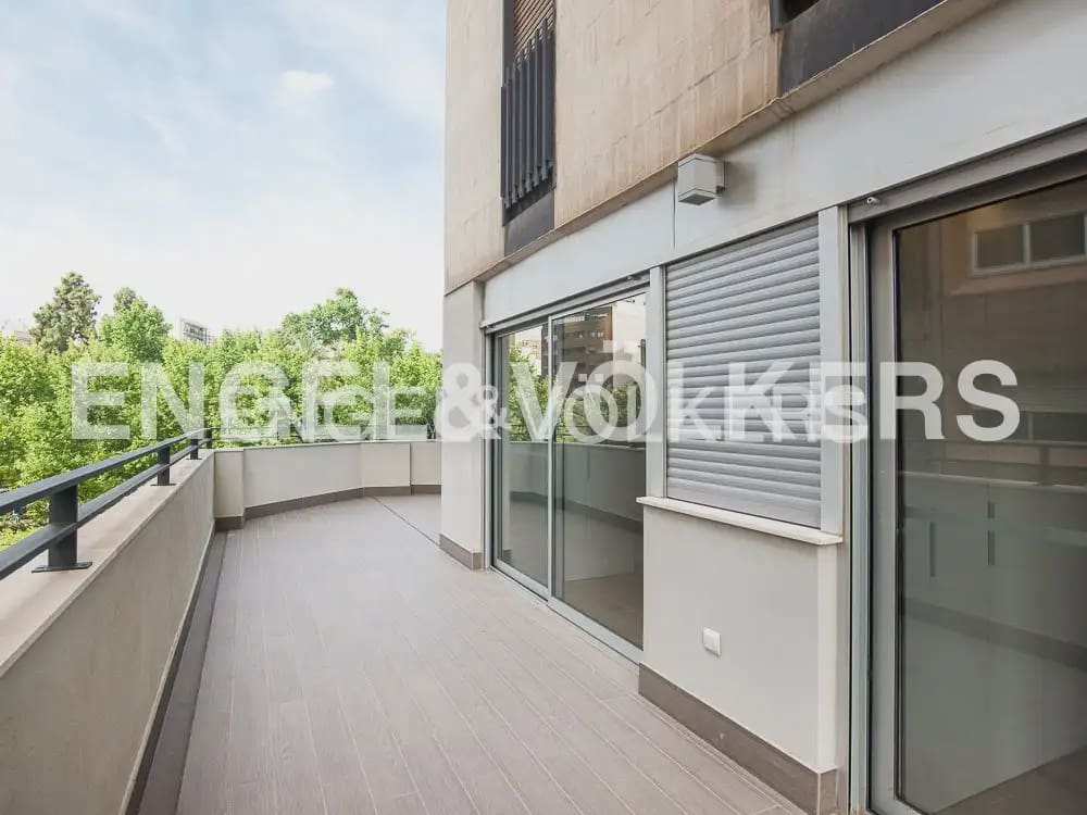 Piso de 4 habitaciones en Castelló de la Plana en venta con garaje - 360.000 € (Ref: 9897827)