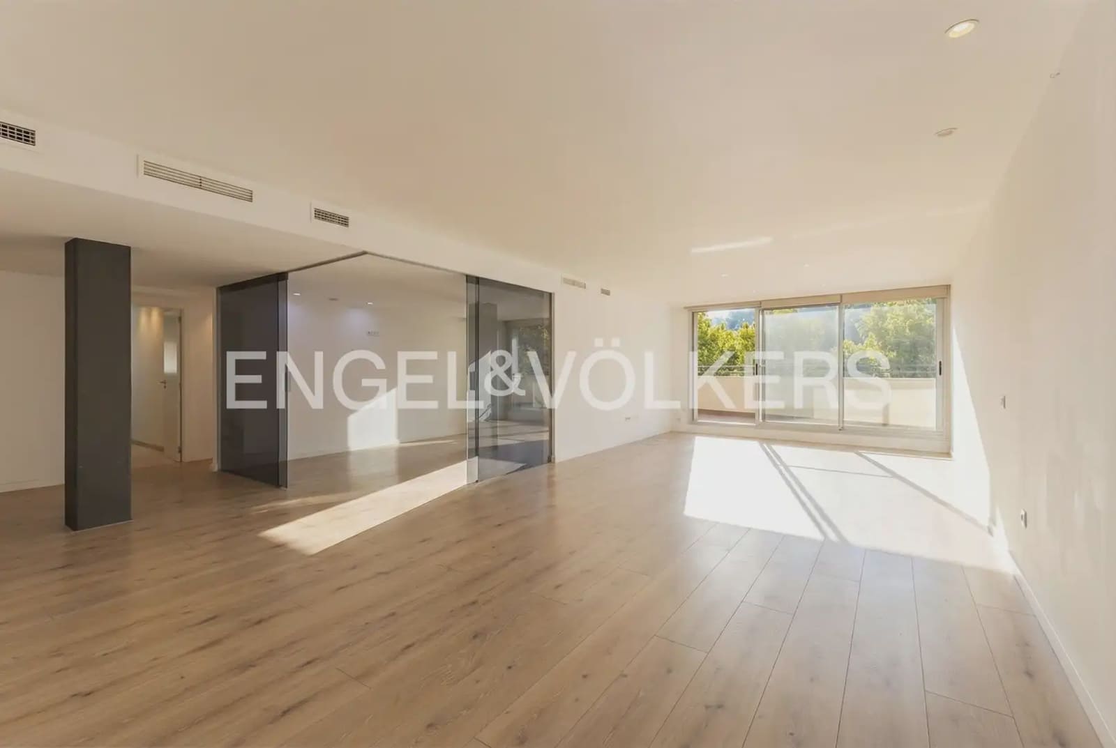 Piso de 4 habitaciones en Castelló de la Plana en venta con garaje - 360.000 € (Ref: 9897827)