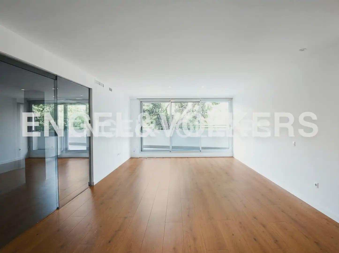 Piso de 4 habitaciones en Castelló de la Plana en venta con garaje - 360.000 € (Ref: 9897827)