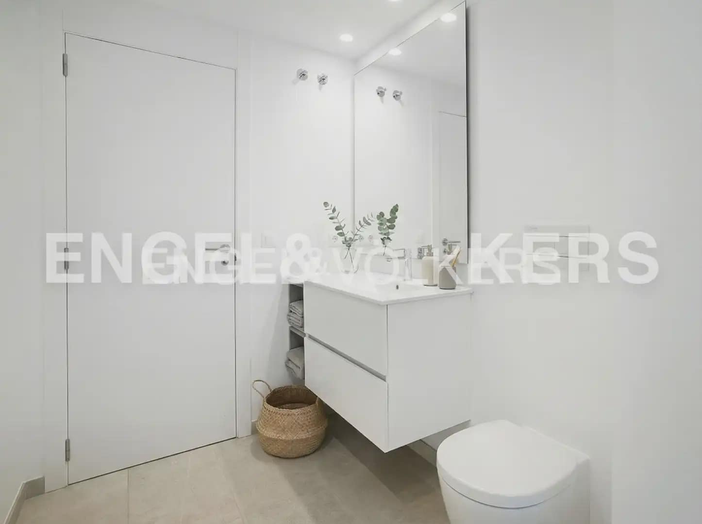 Piso de 4 habitaciones en Castelló de la Plana en venta con garaje - 360.000 € (Ref: 9897827)