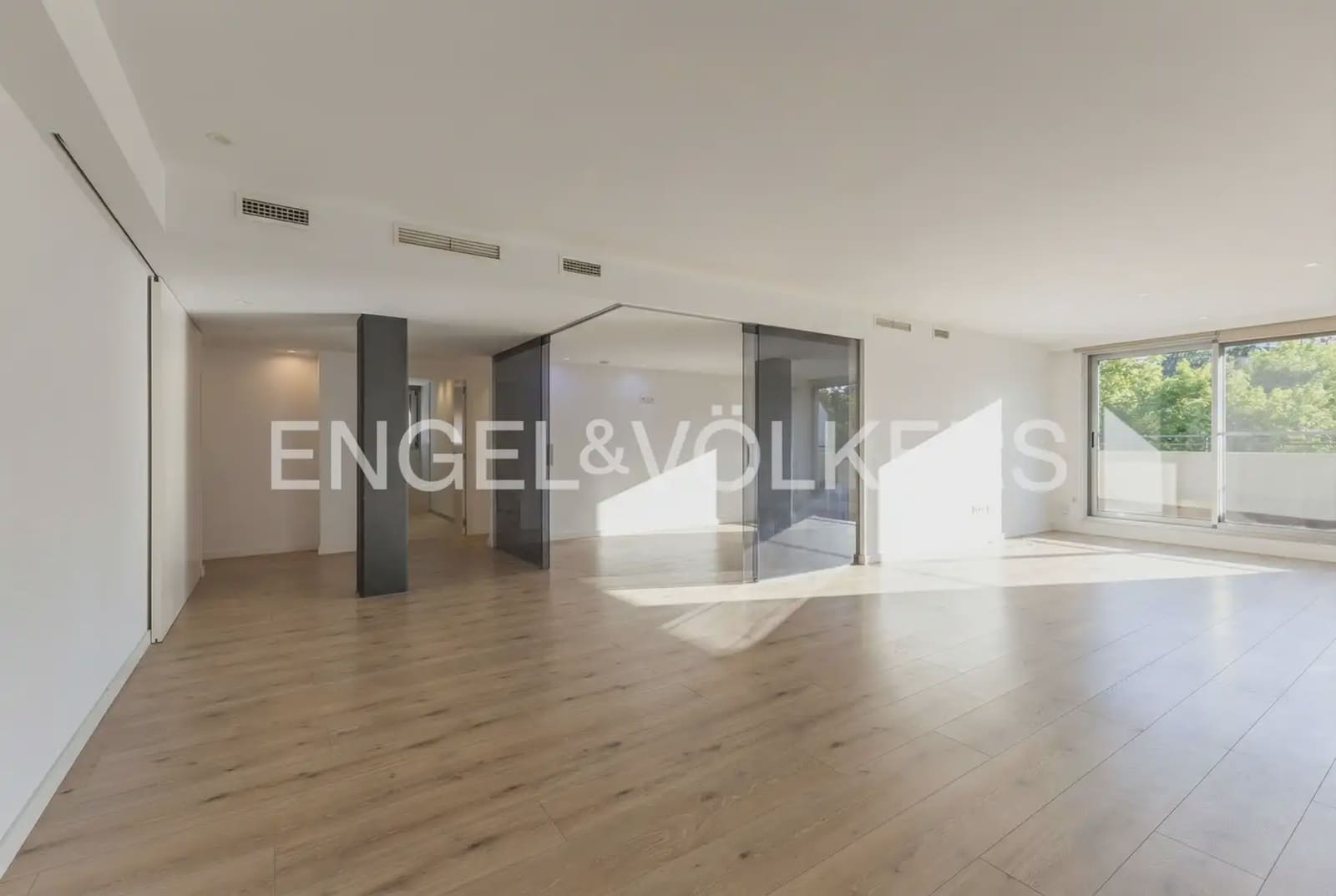 Piso de 4 habitaciones en Castelló de la Plana en venta con garaje - 360.000 € (Ref: 9897827)