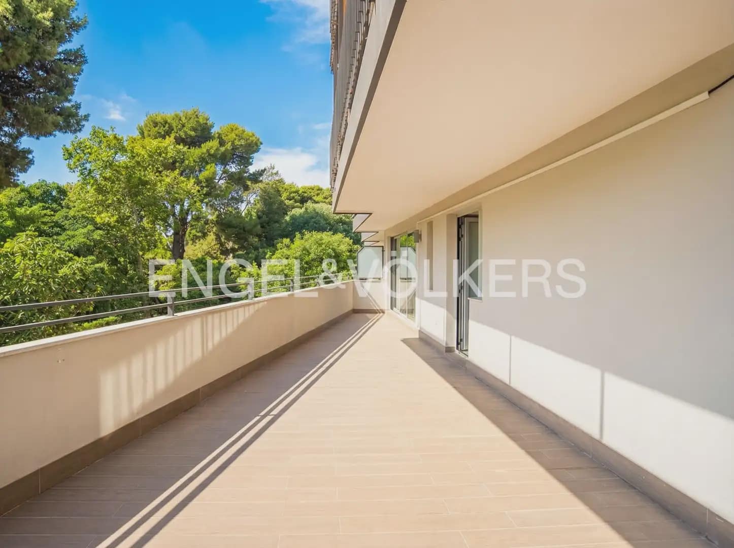 Piso de 4 habitaciones en Castelló de la Plana en venta con garaje - 360.000 € (Ref: 9897827)