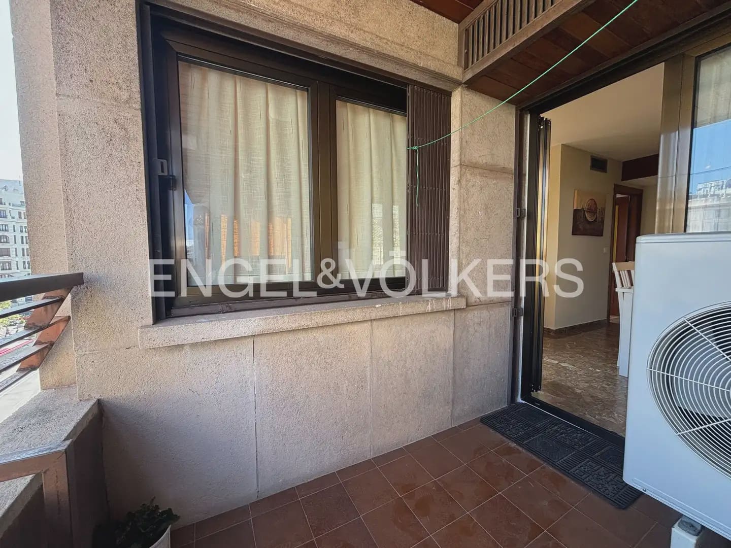 2 sypialnia Mieszkanie do wynajęcia w Miasto Walencja - 1 500 € (Ref: 9897828)