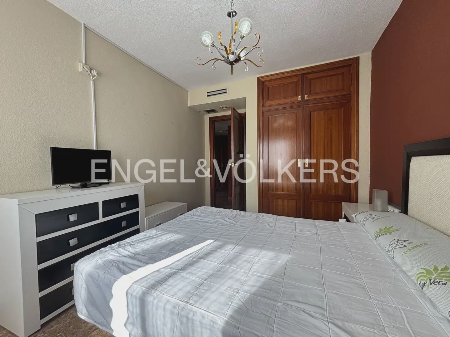 2 sypialnia Mieszkanie do wynajęcia w Miasto Walencja - 1 500 € (Ref: 9897828)