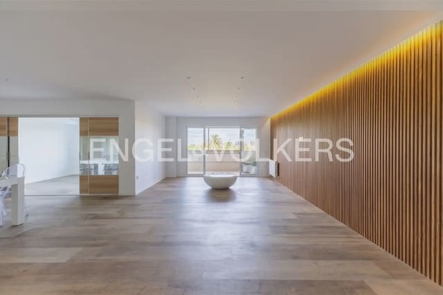 5 slaapkamer Flat te huur in Exposicio, Valencia stad met garage - € 5.000 (Ref: 9897829)