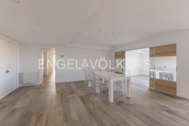 5 slaapkamer Flat te huur in Exposicio, Valencia stad met garage - € 5.000 (Ref: 9897829)