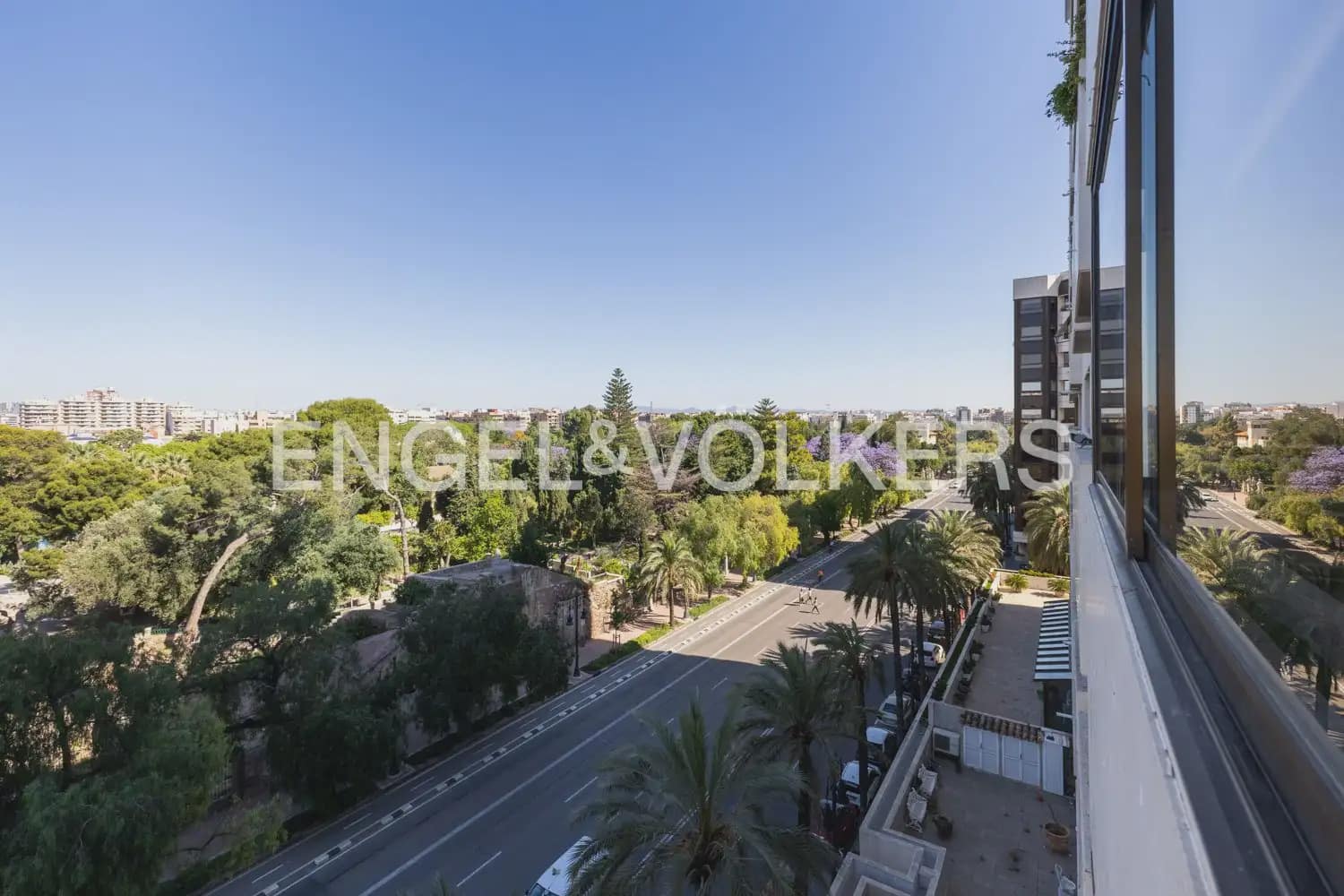 5 makuuhuone Asunto vuokrattavana paikassa Valencia kaupunki mukana 
autotalli - 5 000 € (Ref: 9897829)