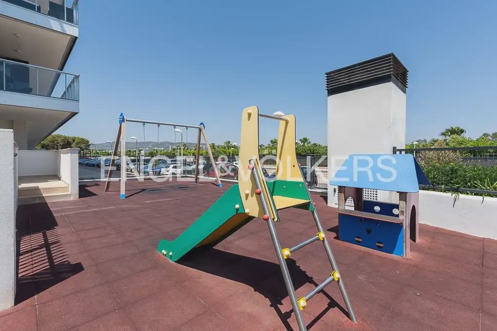 2 bedroom Flat for sale in Cabanes with pool garage - € 280,000 (Ref: 9897830)