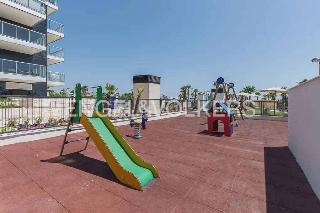 2 bedroom Flat for sale in Cabanes with pool garage - € 280,000 (Ref: 9897830)