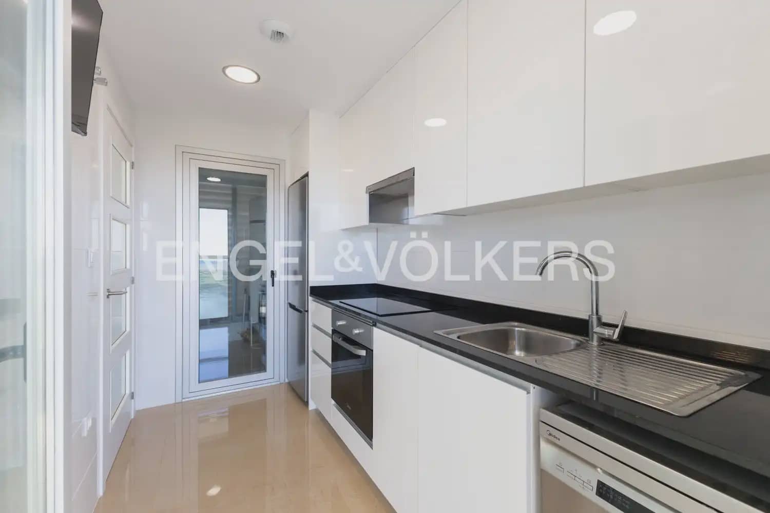 2 bedroom Flat for sale in Cabanes with pool garage - € 280,000 (Ref: 9897830)