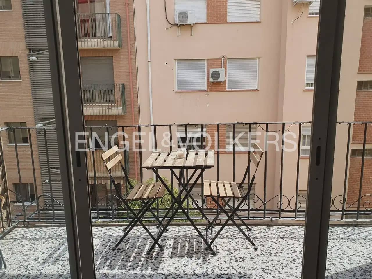 4 quarto Apartamento para arrendar em Valencia cidade - 2 000 € (Ref: 9897831)