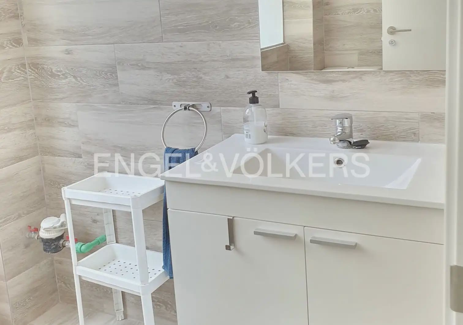 4 quarto Apartamento para arrendar em Valencia cidade - 2 000 € (Ref: 9897831)