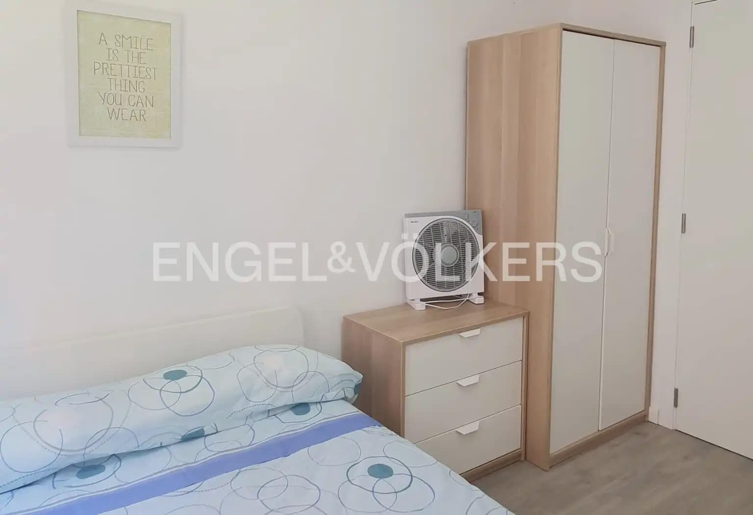 4 quarto Apartamento para arrendar em Valencia cidade - 2 000 € (Ref: 9897831)