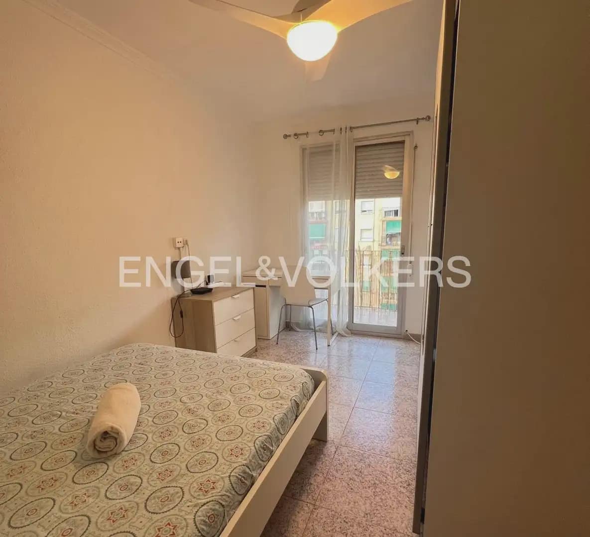 3 bedroom Flat for rent in Valencia city - € 1,600 (Ref: 9897832)