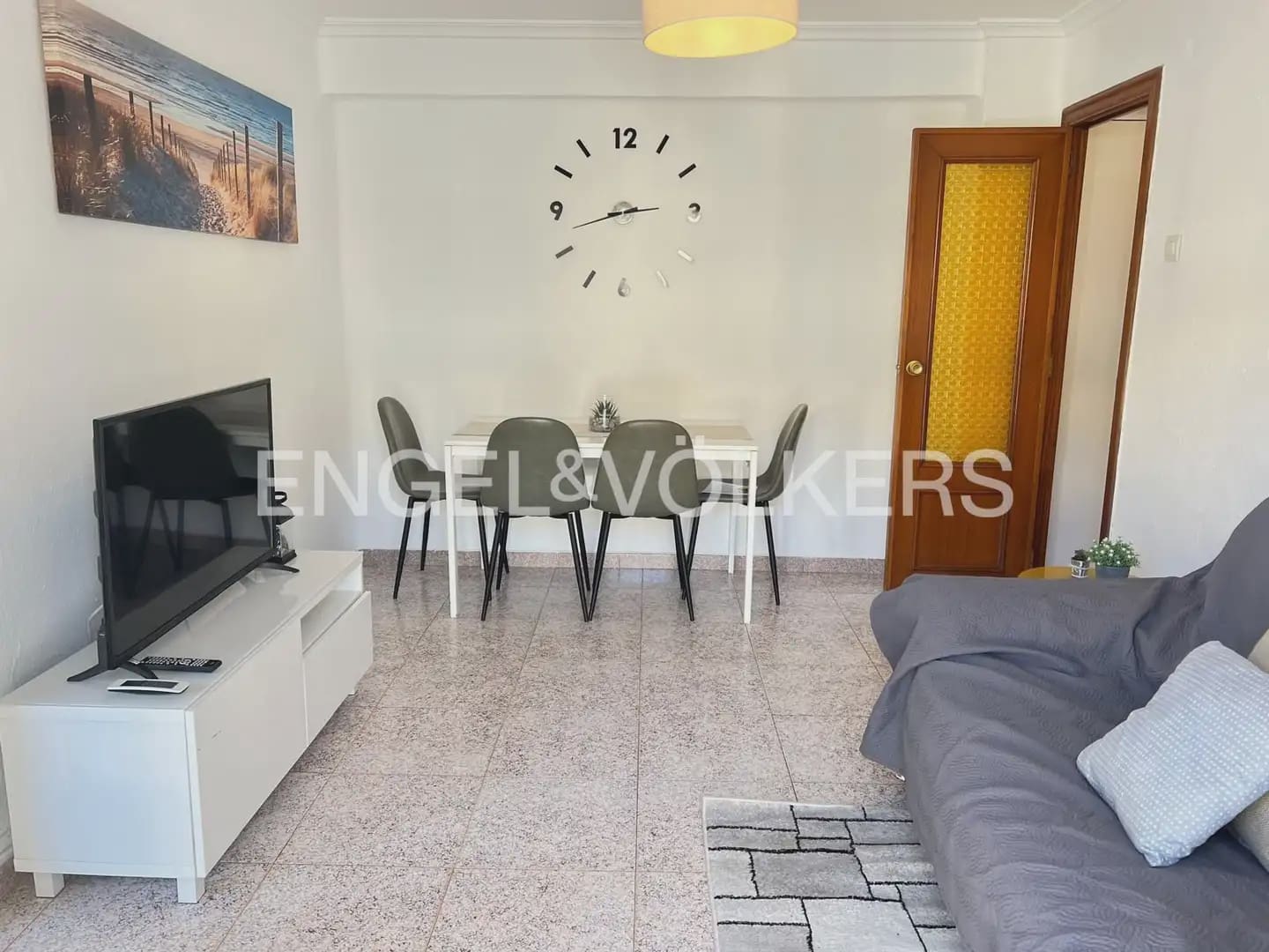 3 bedroom Flat for rent in Valencia city - € 1,600 (Ref: 9897832)