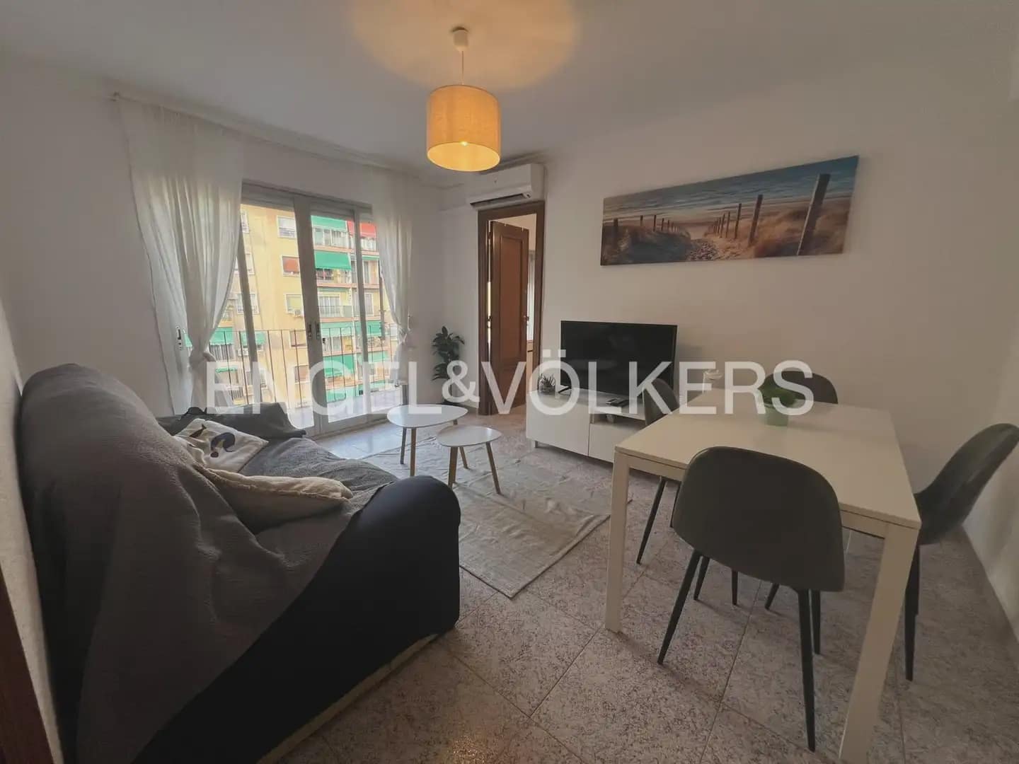 3 bedroom Flat for rent in Valencia city - € 1,600 (Ref: 9897832)