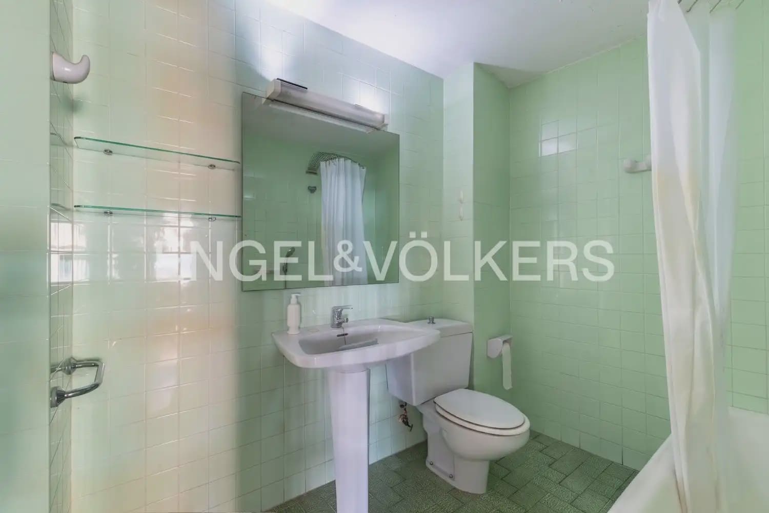 4 Zimmer Wohnung zu verkaufen in Valencia Stadt mit Garage - 950.000 € (Ref: 9897834)