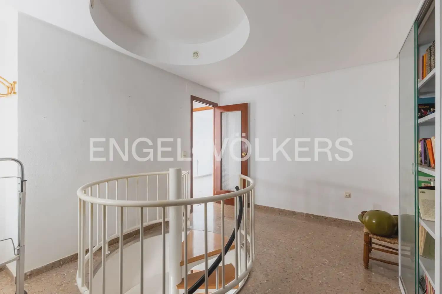 4 Zimmer Wohnung zu verkaufen in Valencia Stadt mit Garage - 950.000 € (Ref: 9897834)