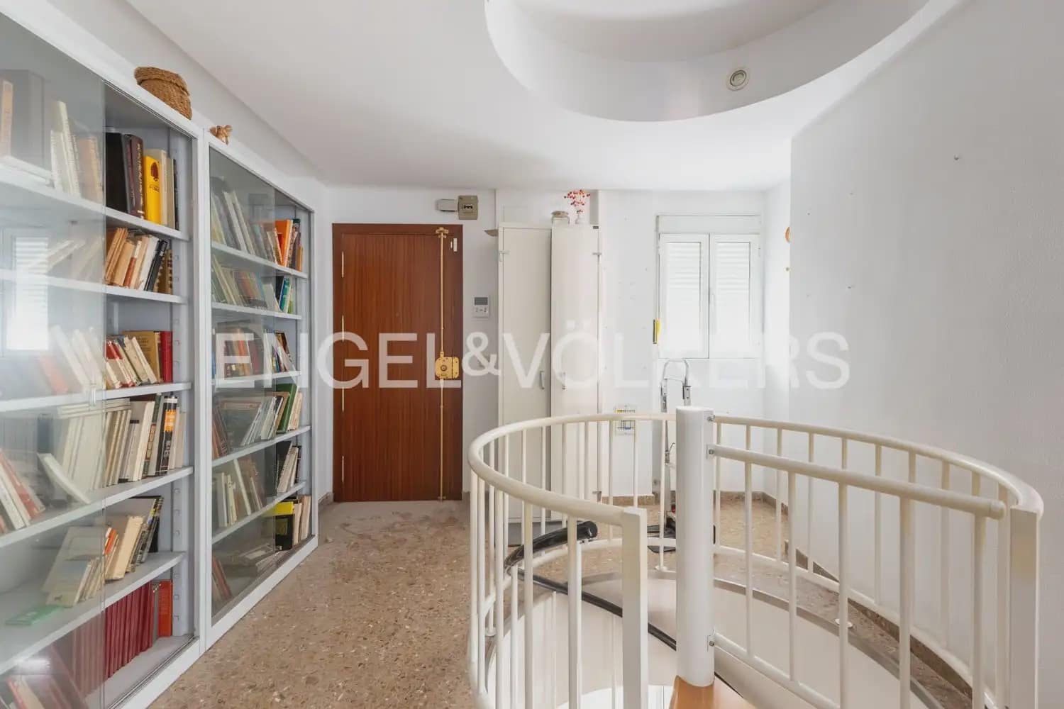 4 Zimmer Wohnung zu verkaufen in Valencia Stadt mit Garage - 950.000 € (Ref: 9897834)