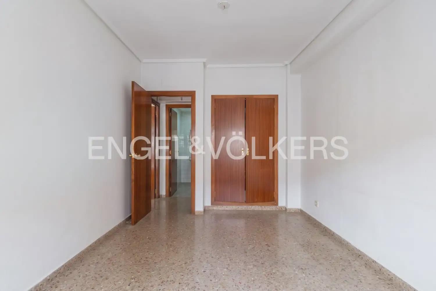 2 Zimmer Wohnung zu verkaufen in Valencia Stadt mit Garage - 500.000 € (Ref: 9897835)