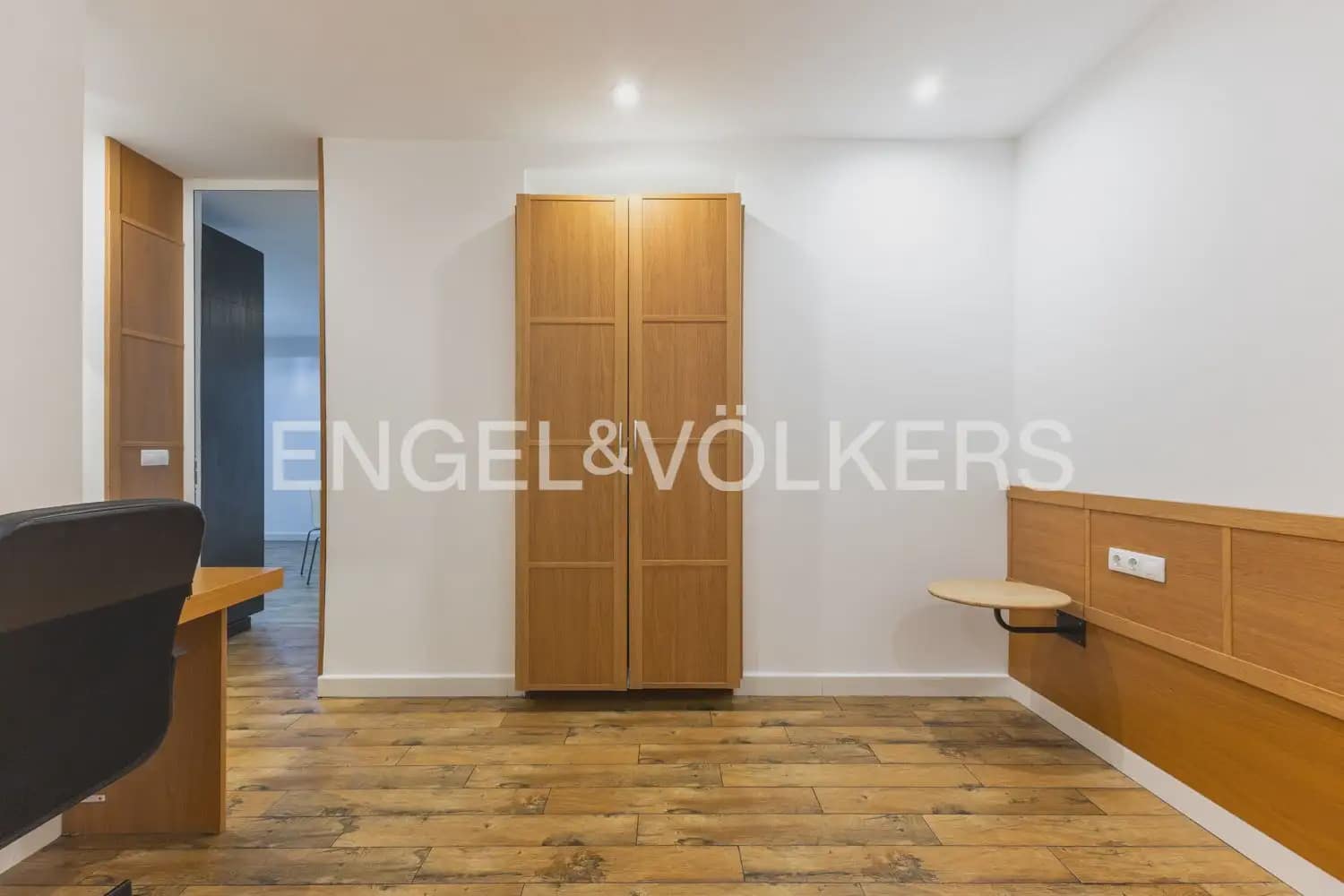 1 sypialnia Mieszkanie do wynajęcia w Miasto Walencja - 1 300 € (Ref: 9897837)