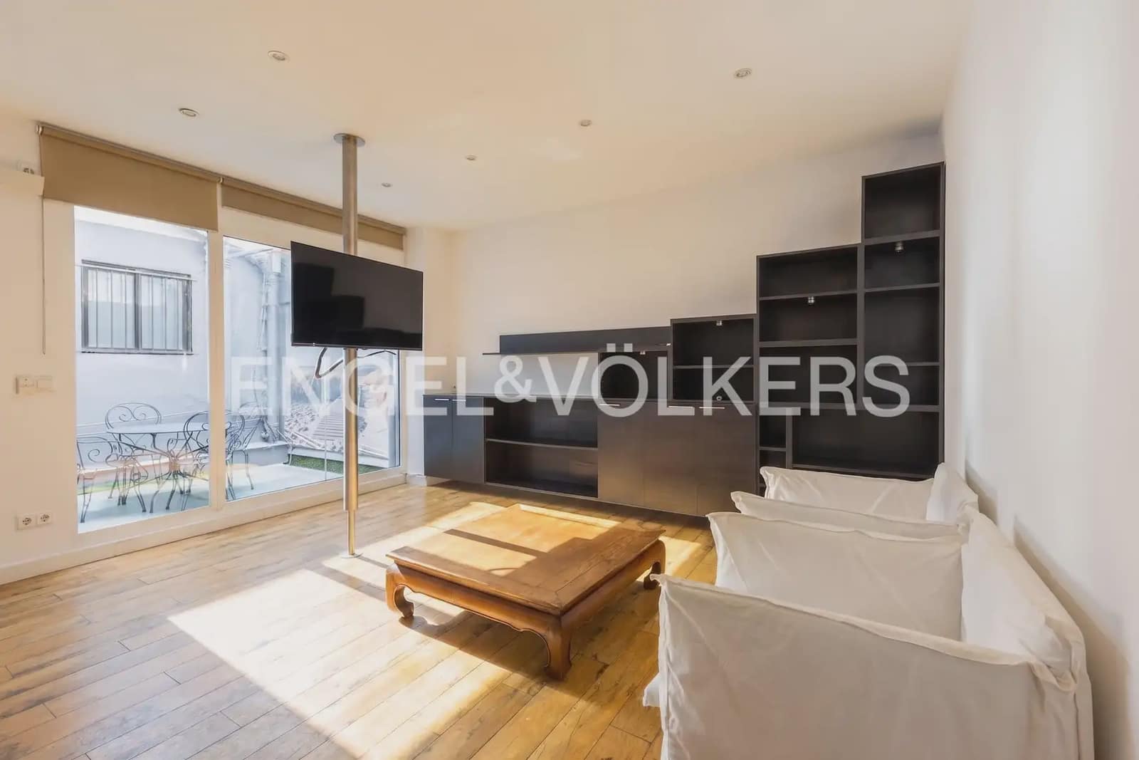 1 sypialnia Mieszkanie do wynajęcia w Miasto Walencja - 1 300 € (Ref: 9897837)