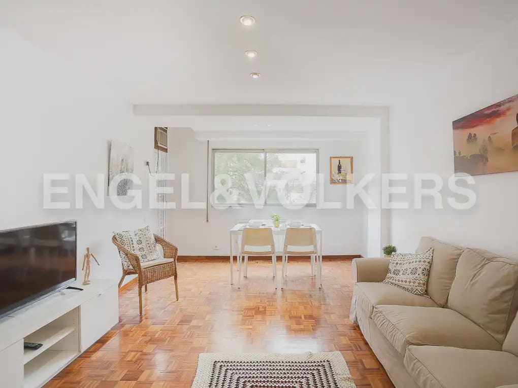 3 quarto Apartamento para arrendar em Valencia cidade - 1 800 € (Ref: 9897838)