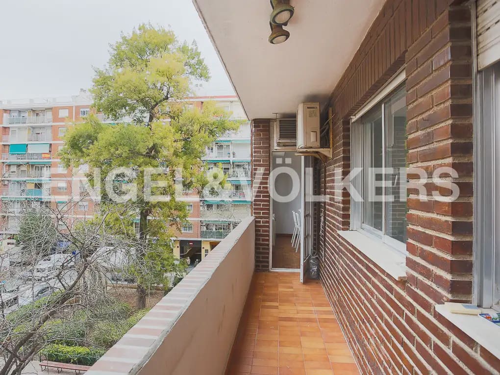 3 quarto Apartamento para arrendar em Valencia cidade - 1 800 € (Ref: 9897838)