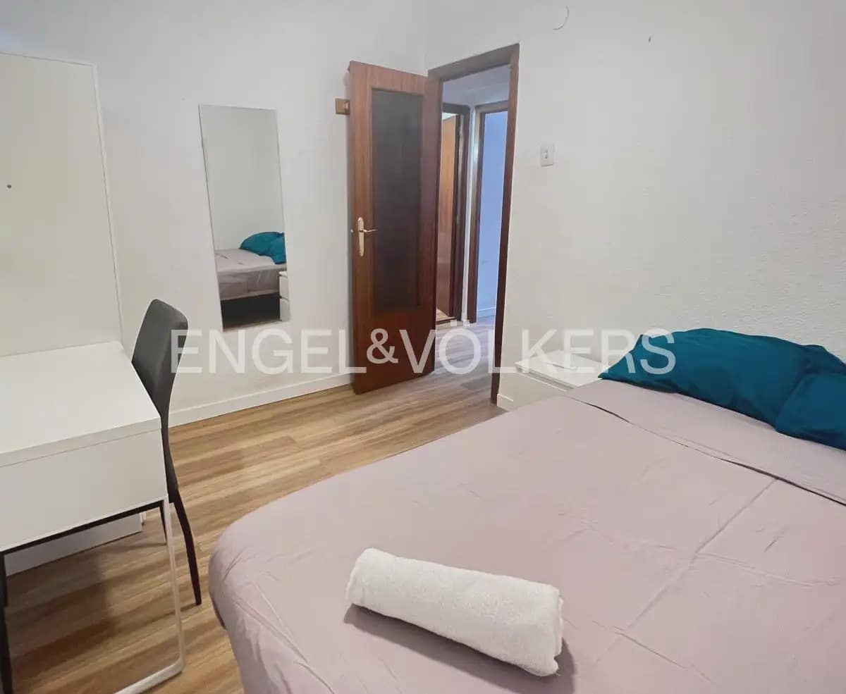 3 slaapkamer Flat te huur in Valencia stad - € 1.600 (Ref: 9897840)