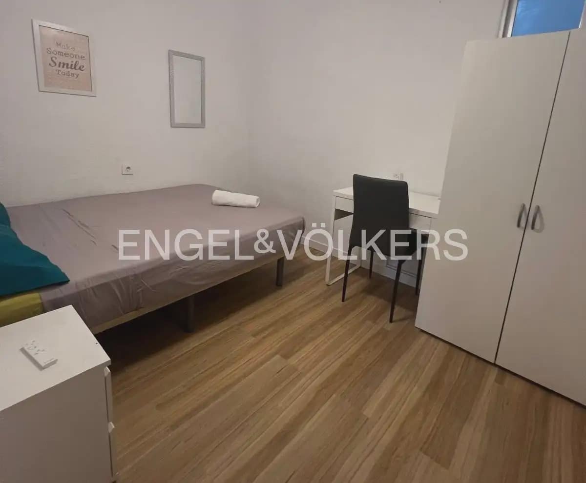 3 slaapkamer Flat te huur in Valencia stad - € 1.600 (Ref: 9897840)