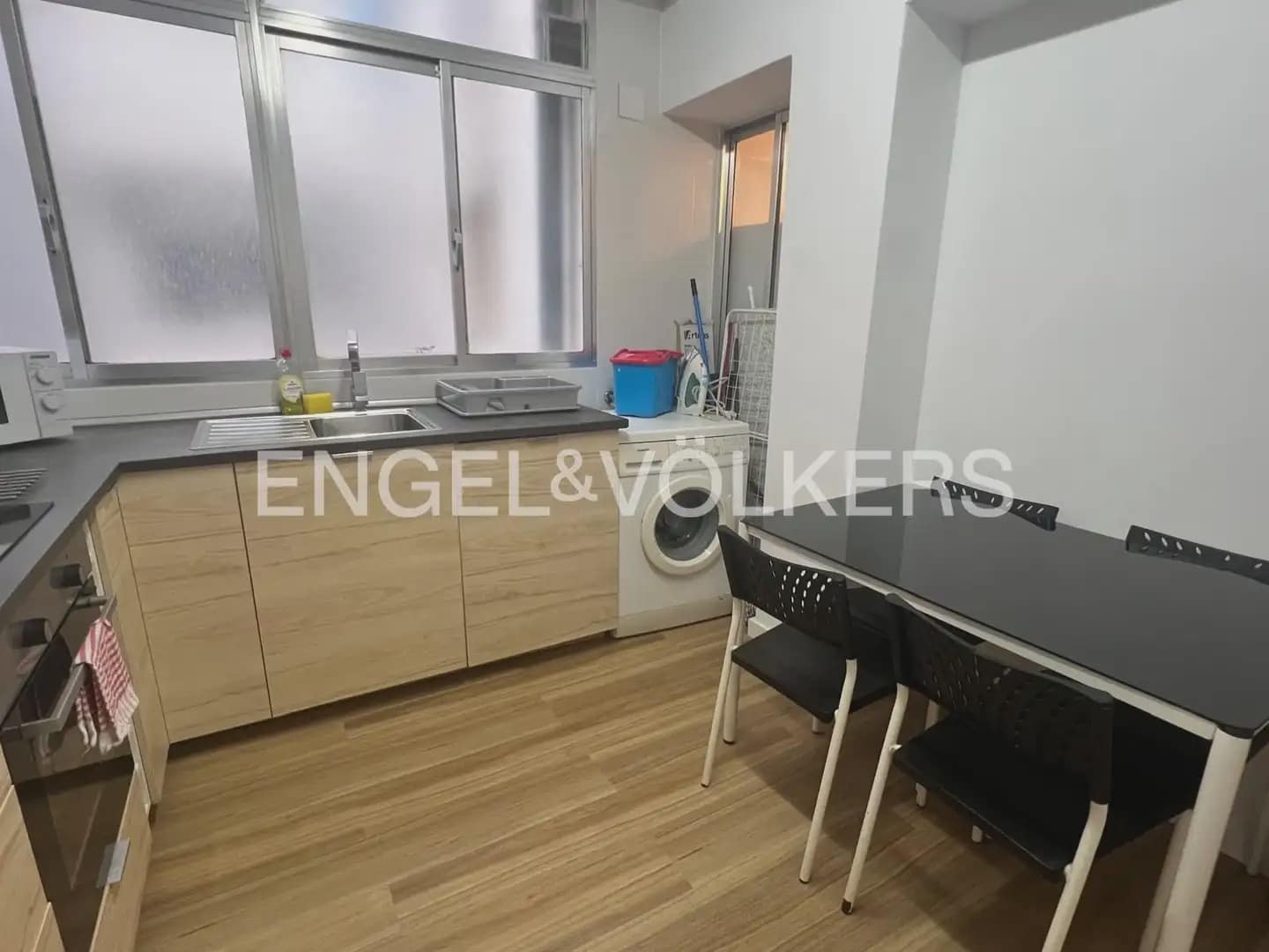 3 slaapkamer Flat te huur in Valencia stad - € 1.600 (Ref: 9897840)