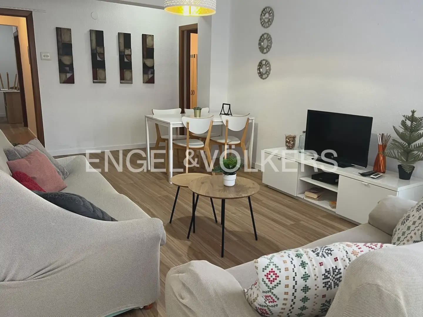 3 slaapkamer Flat te huur in Valencia stad - € 1.600 (Ref: 9897840)