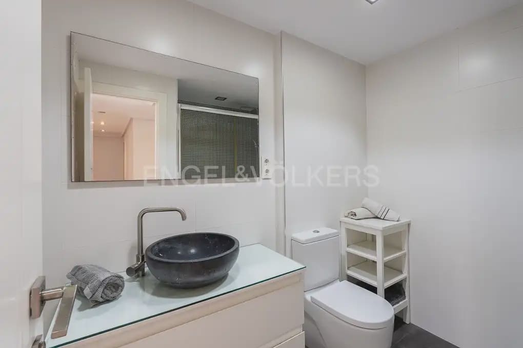 2 bedroom Flat for rent in Valencia city - € 1,500 (Ref: 9897841)
