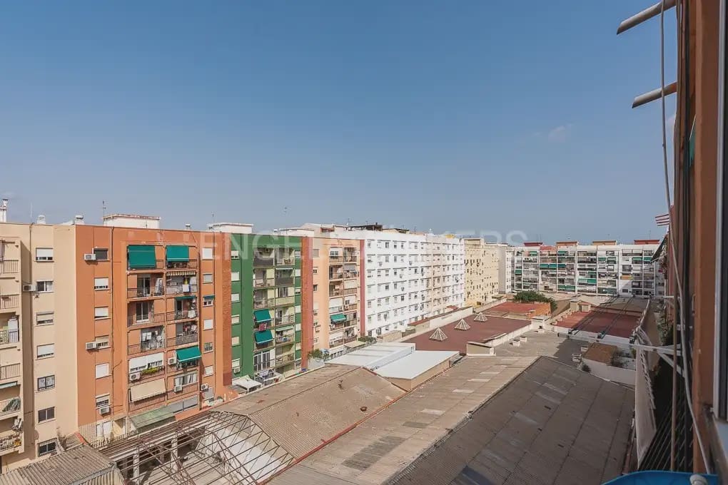 2 bedroom Flat for rent in Valencia city - € 1,500 (Ref: 9897841)