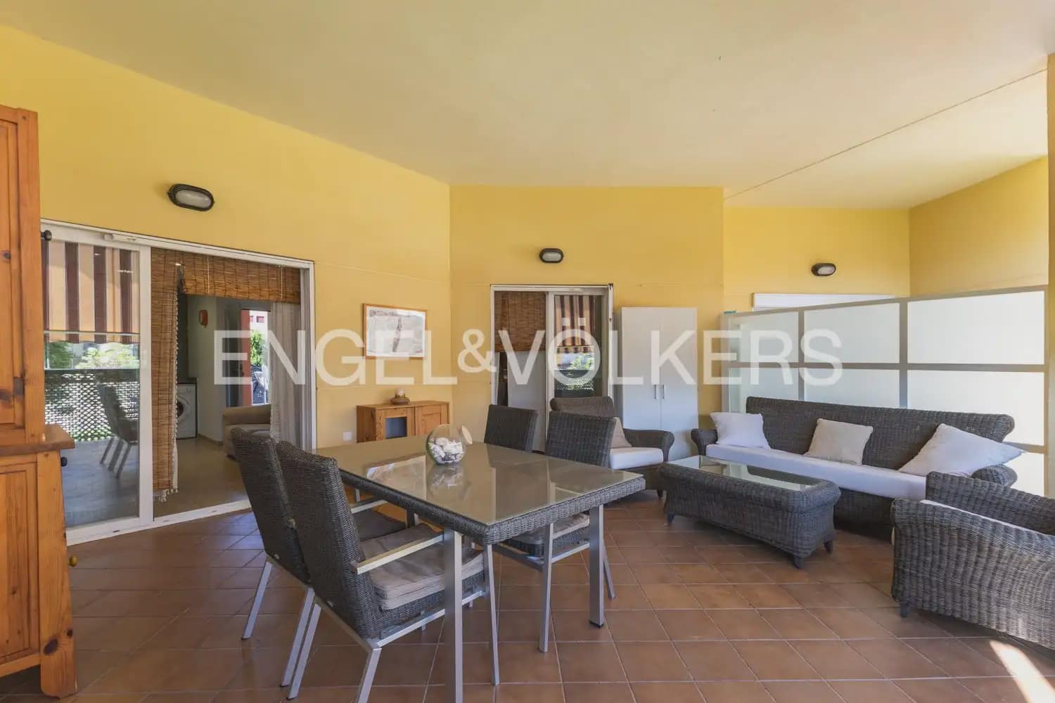 2 bedroom Flat for sale in Canet d'En Berenguer with pool garage - € 275,000 (Ref: 9897842)
