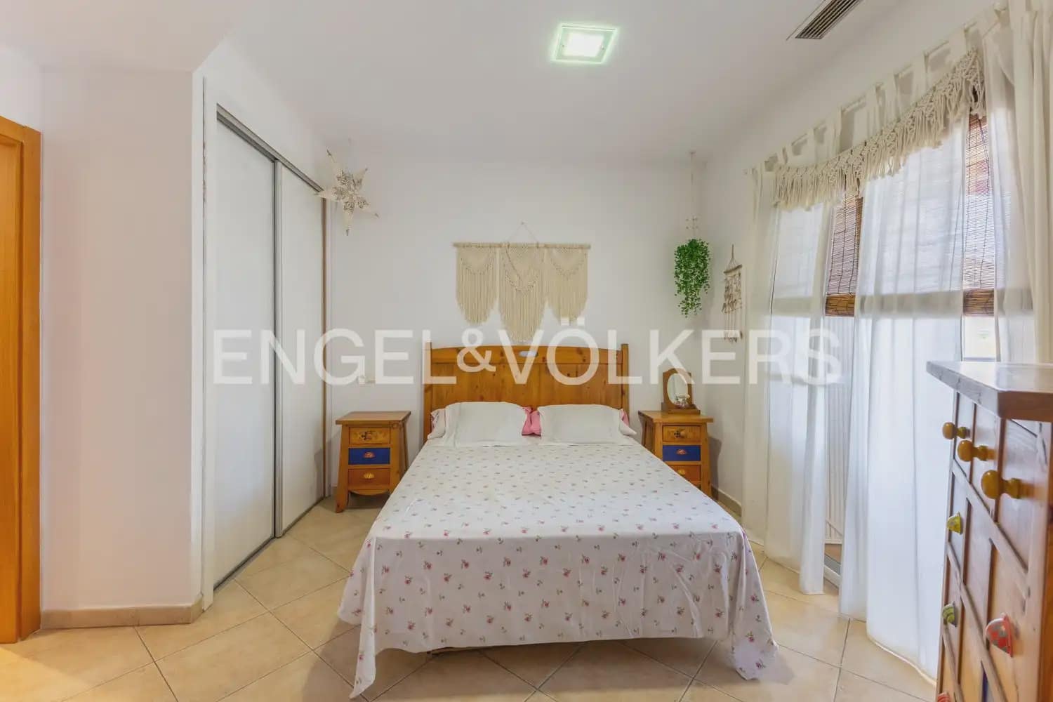 2 bedroom Flat for sale in Canet d'En Berenguer with pool garage - € 275,000 (Ref: 9897842)