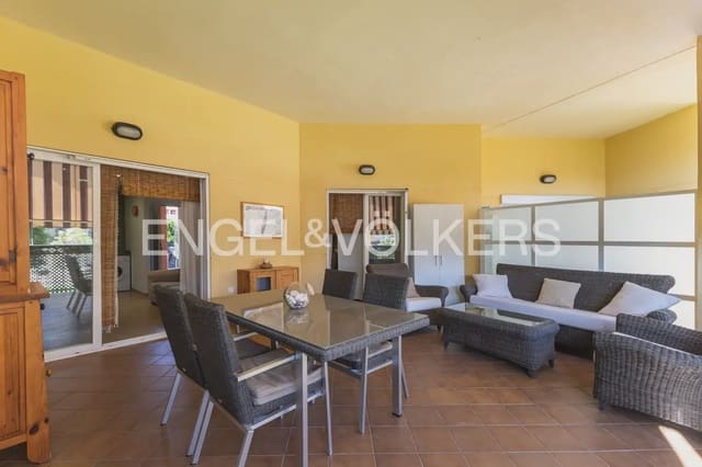 2 bedroom Flat for sale in Canet d'En Berenguer with pool garage - € 275,000 (Ref: 9897842)