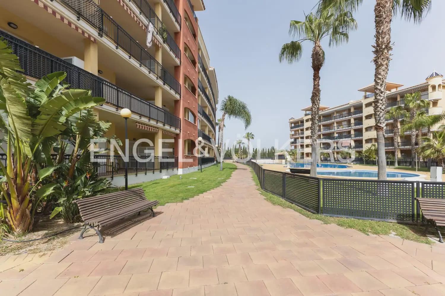 2 bedroom Flat for sale in Canet d'En Berenguer with pool garage - € 275,000 (Ref: 9897842)