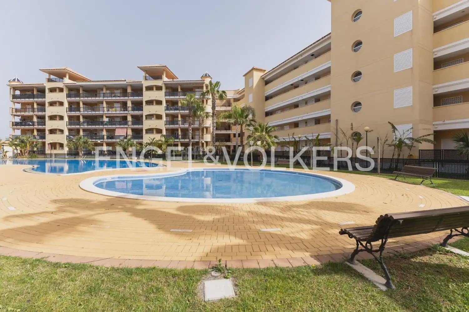 2 bedroom Flat for sale in Canet d'En Berenguer with pool garage - € 275,000 (Ref: 9897842)