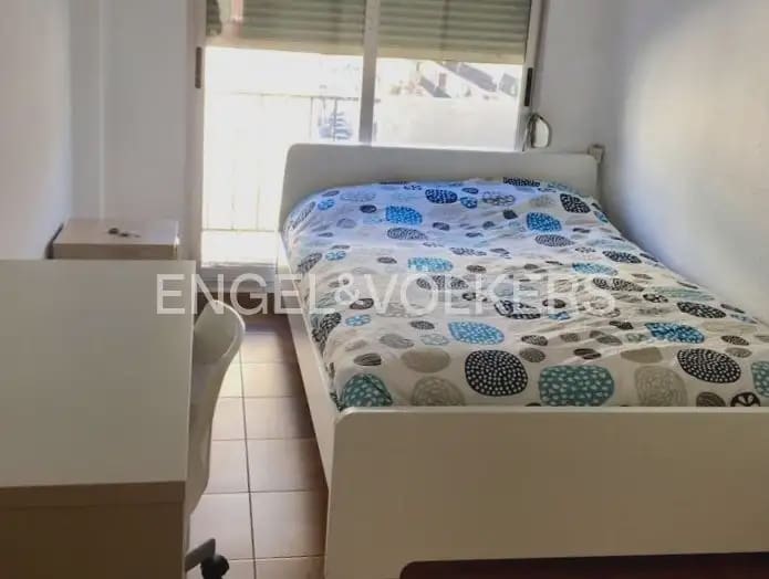 3 quarto Apartamento para arrendar em Valencia cidade - 1 600 € (Ref: 9897843)