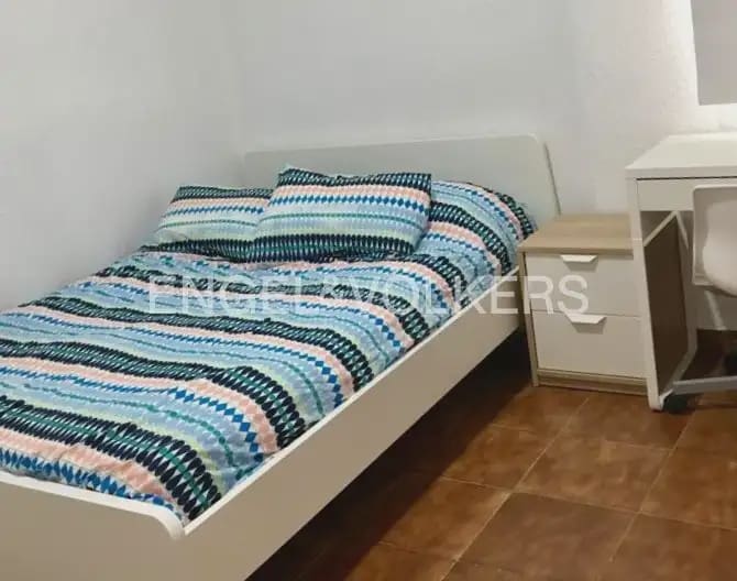 3 quarto Apartamento para arrendar em Valencia cidade - 1 600 € (Ref: 9897843)