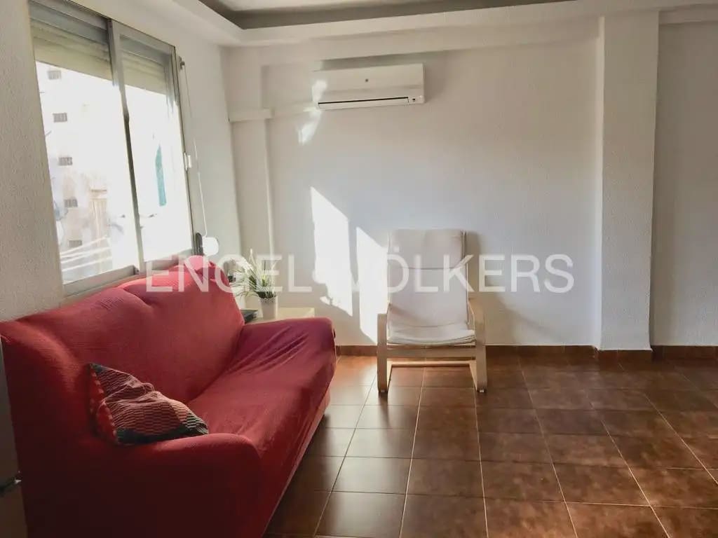3 quarto Apartamento para arrendar em Valencia cidade - 1 600 € (Ref: 9897843)